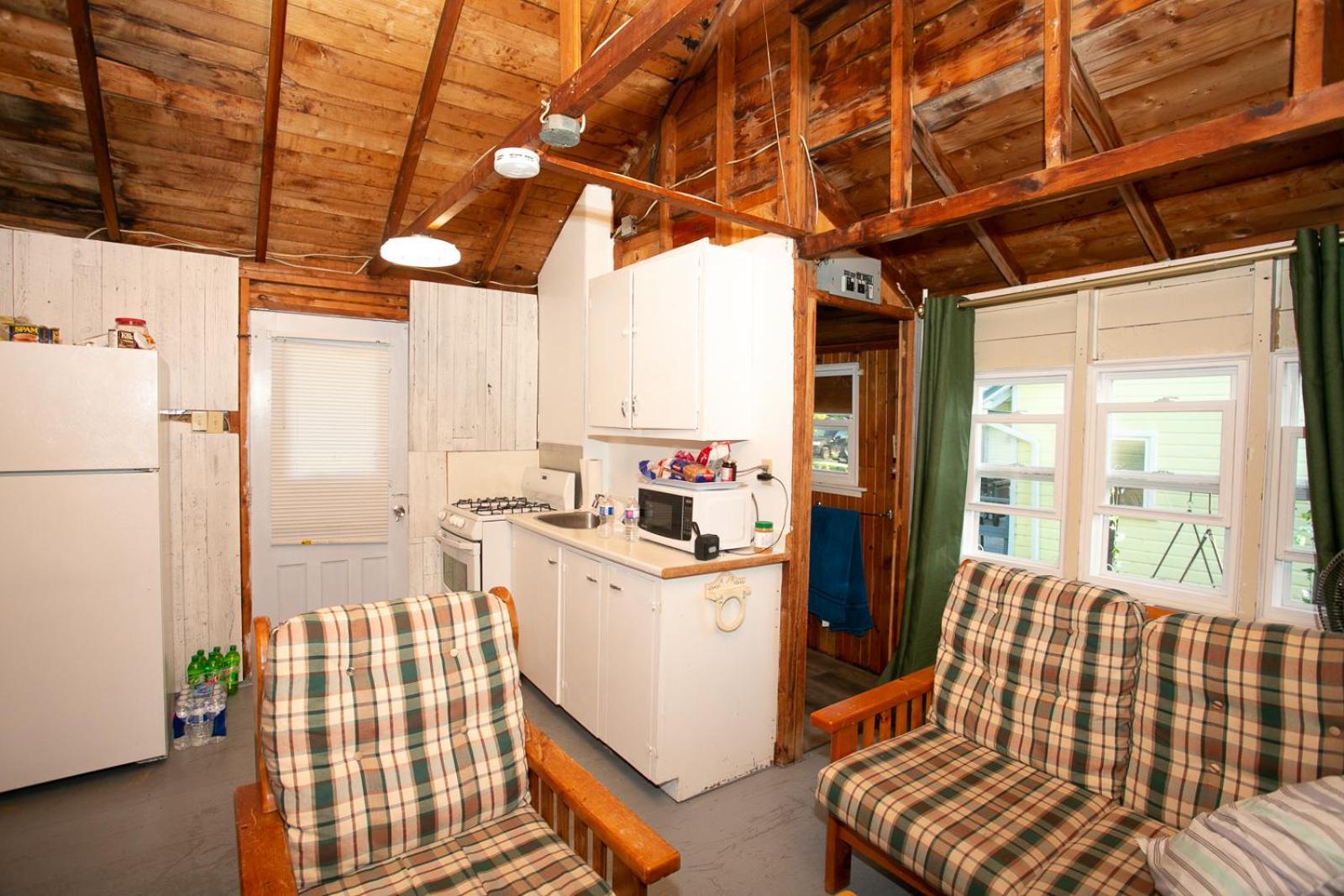 Fun Place With A Sandy Beach For Swimming, Boating, And Fishing, Featuring 3 Available Cabins Fenelon Falls Exterior foto